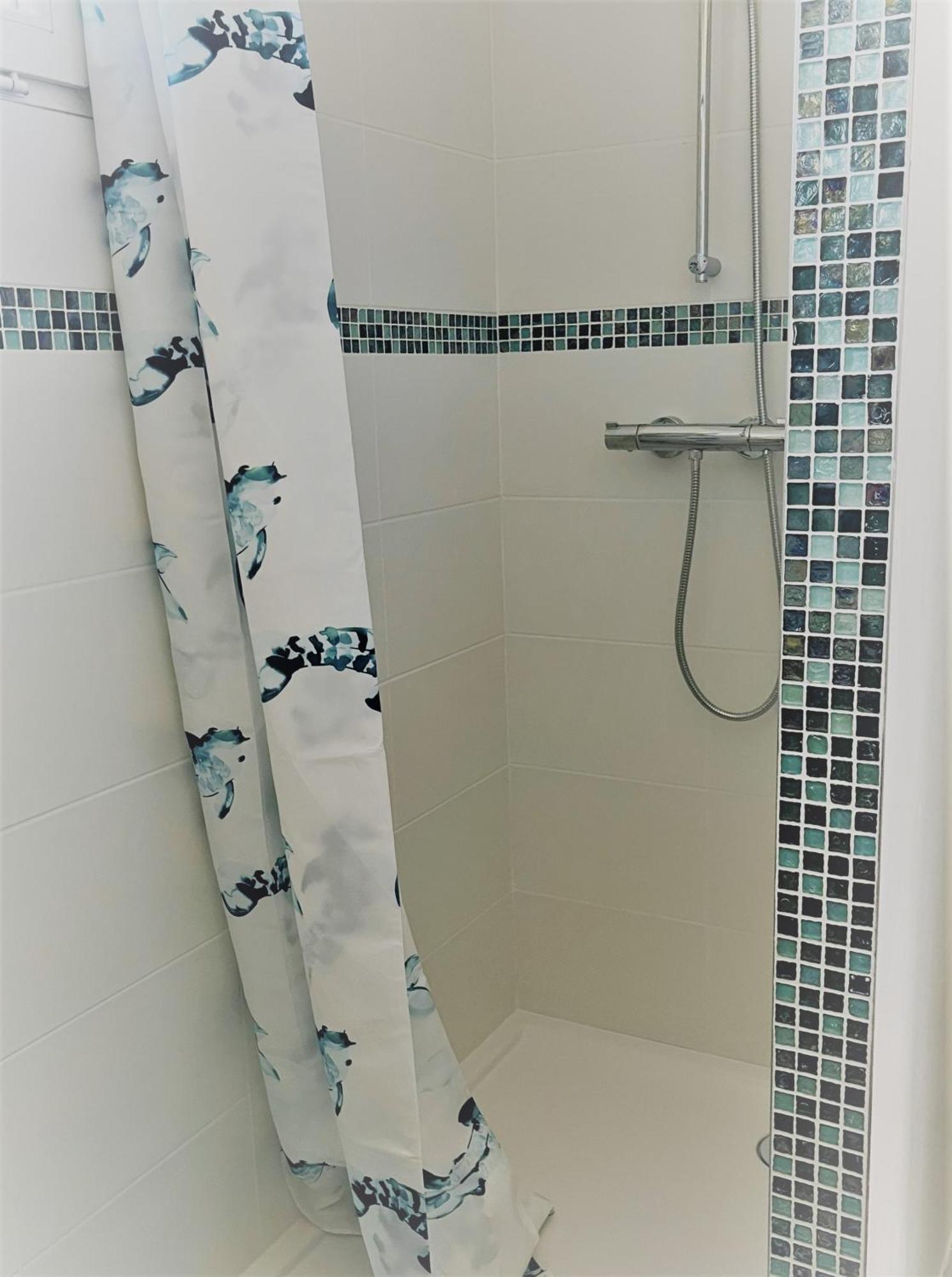 אנשוייס-לה-רדון La Casa Calanquaise - Mer A 250M Accessible A Pied - T2 Spacieux Independant - Terrasse Ombragee מראה חיצוני תמונה